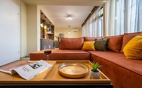Three Lilies Apartments